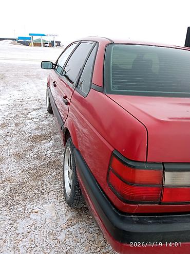 Volkswagen: Volkswagen Passat: 1988 г., 1.8 л, Механика, Бензин, Седан — 2