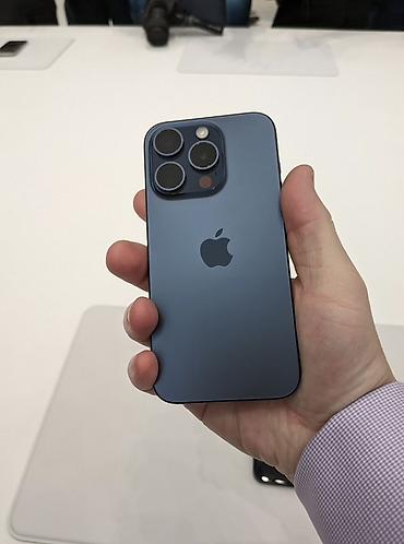 айфон 15 про макс: IPhone 15 Pro (синий) - Корпус из титана с матовым стеклом, плоские — 1