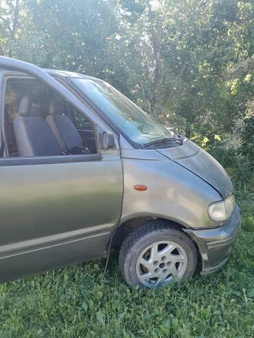 Nissan: Nissan Serena: 1996 г., 1.6 л, Механика, Бензин, Минивэн