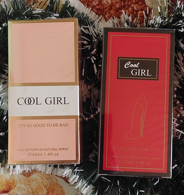 kompleti sorc i majica: Women's perfume, Replica
