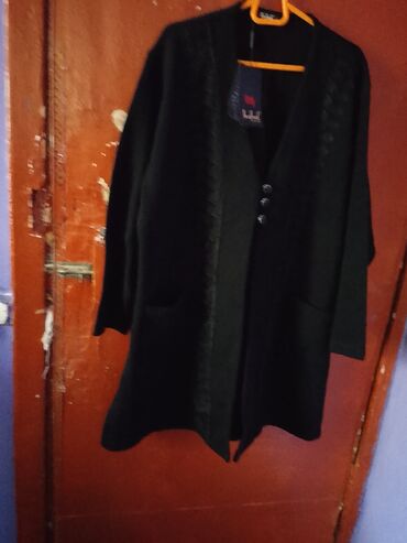 Gündəlik donlar: Qadın geyimləri – 4 ədəd uzun paltar dəsti 1) Etnik naxışlı uzun — 6