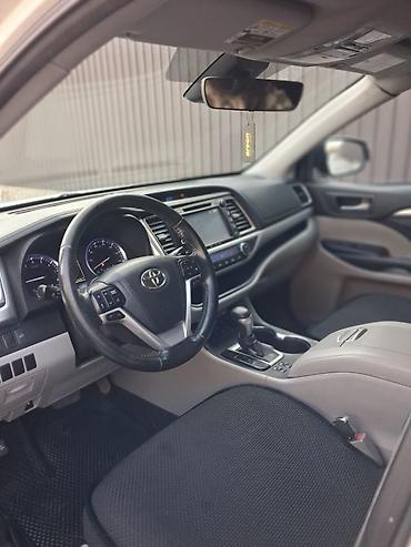 Toyota: Toyota Highlander: 2017 г., Автомат, Кроссовер — 9