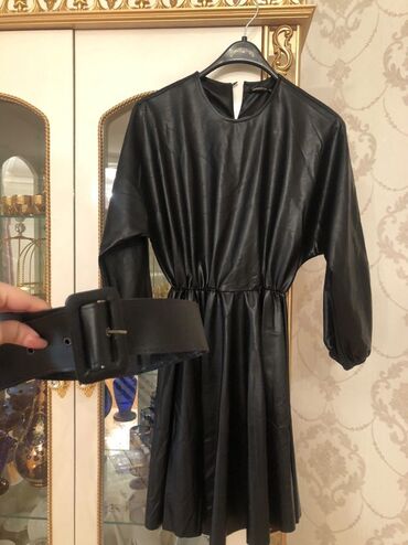 Köynək və bluzalar: Qadın köynəyi – düyməli - Ölçü: 36 (etiketdə “6m 36 razmer” qeyd — 8