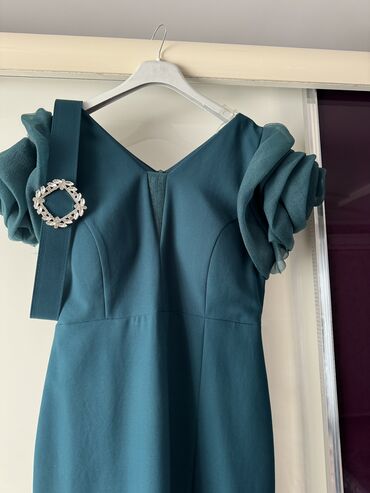 Вечерние платья: Вечерние платья — 7