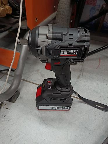 dewalt dcf630: Аккумуляторный ударный гайковерт TEH в комплекте Описание: - — 2