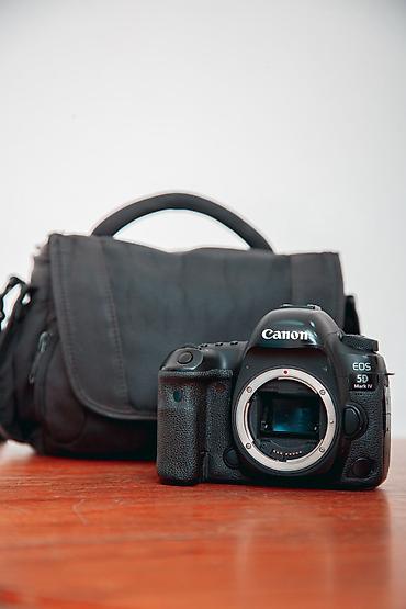 Fotokameralar: Canon 5D Mark IV satılır. Aparat ideal vəziyyətdədir, çox az istifadə — 5