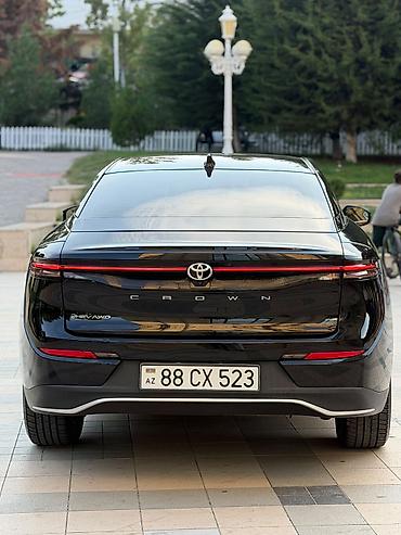mercedes c220 cdi motor: Toyota Crown: 2.5 l | 2023 il Krossover — 5