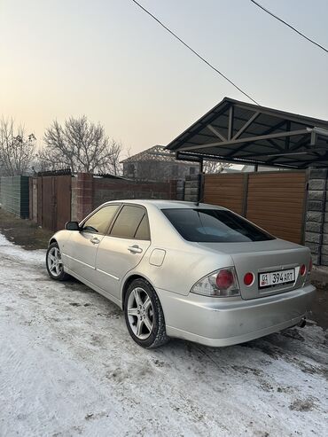 Lexus: Lexus IS: 2002 г., 2 л, Автомат, Бензин, Седан