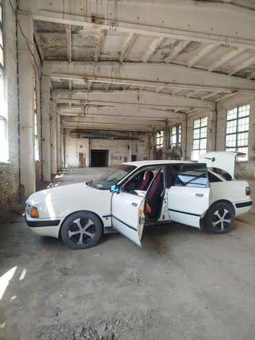 Audi: Audi 80: 1994 г., 2 л, Механика, Бензин, Седан