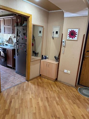 Mənzillər: Bakı, 3 otaqlı, Köhnə tikili, m. 28 may, 90 kv. m — 9