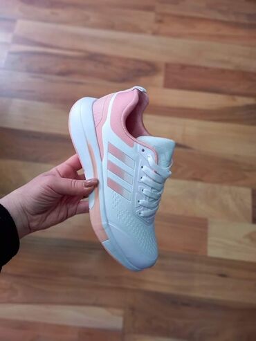 Women's Sneakers and athletic shoes: 41 — 12