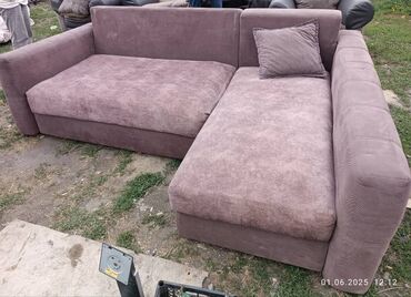 дешевые диваны до 5000 рублей: Продаю диван раскладной цена16тысяч сом, производство Россия, вотсап
