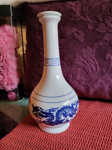 Stare vaze i dekor: Flasa vintaz za pice,nova,dihtujuc poklopac,porcelanska. Flasa na lalafo.rs — 1 Stare vaze i dekor: Flasa vintaz za pice,nova,dihtujuc poklopac,porcelanska. Flasa — 1