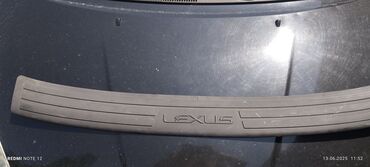 Бамперы и комплектующие: Накладка на бампер Задний Lexus, Б/у, Оригинал at lalafo.kg Бамперы и комплектующие: Накладка на бампер Задний Lexus, Б/у, Оригинал