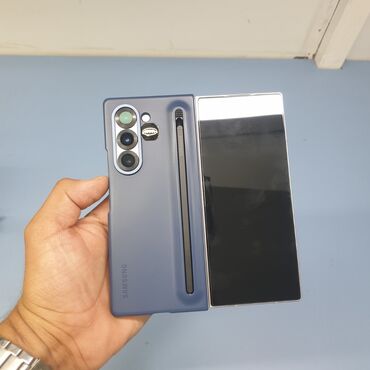 ddr3 4гб: Samsung Galaxy Z Fold 4, Б/у, 512 ГБ, цвет - Синий