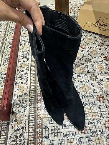 sapogi: 100% tebii zamsha chekmeler.

Olcu 37 — 2