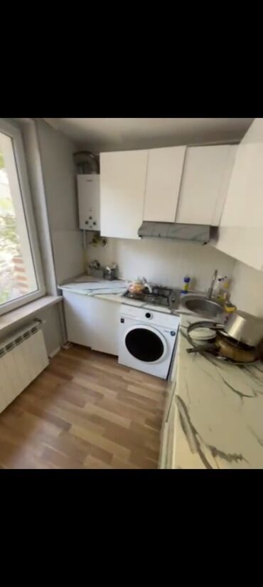 Uzunmüddətli kirayə mənzillər: Qara Qarayev metrosu yaxınlığında 5 mərtəbəli binanın 2 ci -da lalafo.az — 16 Uzunmüddətli kirayə mənzillər: Qara Qarayev metrosu yaxınlığında 5 mərtəbəli binanın 2 ci — 16