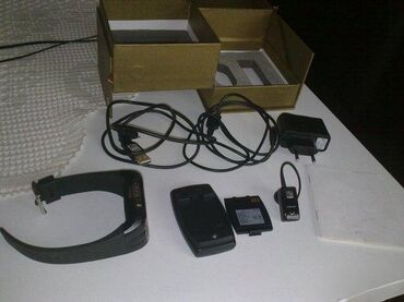 Ostali mobilni telefoni: Mobilni telefon u obliku rucnog sata. ima i kameru u sebi na lalafo.rs — 4 Ostali mobilni telefoni: Mobilni telefon u obliku rucnog sata. ima i kameru u sebi — 4