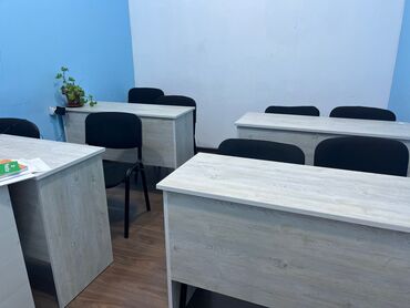 taxta stol stul satisi: Təzə partalar və stullar təcili satılır. 
Təcili