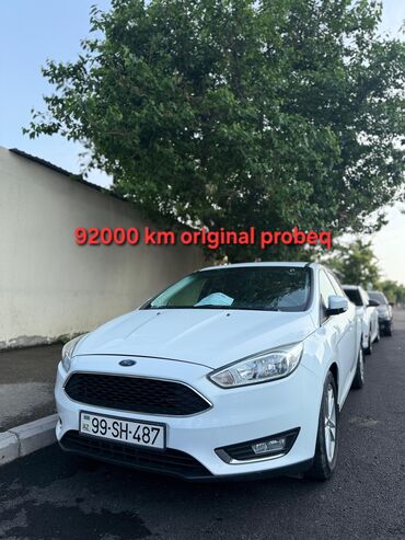 ford v184: Ford Focus: 1.6 l | 2015 il 92000 km Sedan