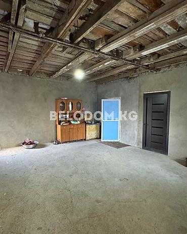 по трассе: 🏠Продается дом в Беловодское 🟡 4 - жилых комнат + душевая 🟡Участок: 7 — 3