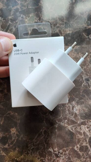 "Apple iPhone 20 watt" adapteri Hörmətli müştərilər nəzərinizə