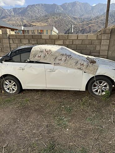 Продажа авто: Chevrolet Cruze: 2013 г., 1.8 л, Механика, Бензин, Седан — 3