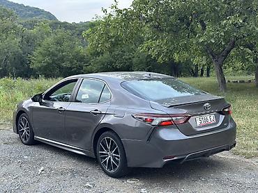 levin corolla: Toyota Camry: 2020 г., 2.5 л, Автомат, Бензин, Седан — 2