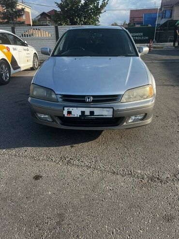 хонда акорд тар: Автомобиль Honda Accord, представленный в серебристом цвете, является
