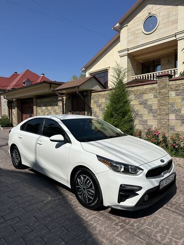 продаю форд транзит: Kia Forte: 2021 г., 2 л, Механика, Бензин, Седан