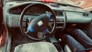 Honda: Honda : 1993 г., 1.6 л, Механика, Бензин, Седан