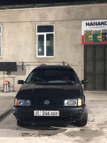 Volkswagen: Volkswagen Passat CC: 1989 г., 1.8 л, Механика, Бензин, Седан