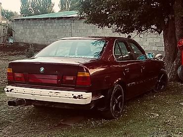 mt 09: BMW 5 series: 1991 г., Седан — 4