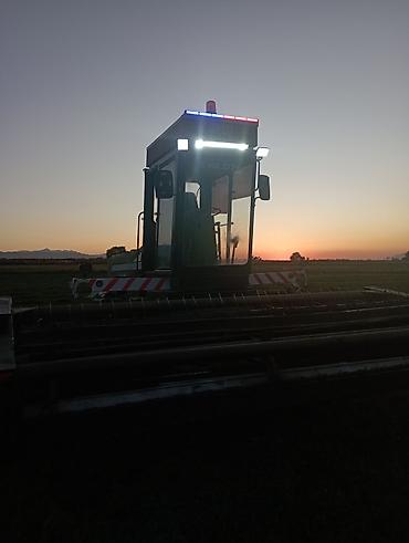 Кормоуборочные комбайны: Ешка 303 жатка - Широкозахватная жатка с фронтальным расположением — 9