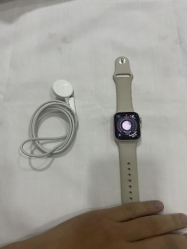 Продаю Apple Watch SE 2-поколение 41mm белые! Часы измеряют кислород at lalafo.kg Продаю Apple Watch SE 2-поколение 41mm белые! Часы измеряют кислород