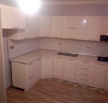 Sifarişlə mətbəx mebeli: Sifarişlə mətbəx dəsti, Özü çəkən petlələr, Mat laminat, Kredit yoxdur, Pulsuz çatdırılma — 28