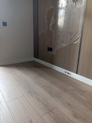 Напольные работы: Укладка пола, Монтаж напольных плинтусов | Наливные полы, Ламинат, Паркет Больше 6 лет опыта at lalafo.kg — 1 Напольные работы: Укладка пола, Монтаж напольных плинтусов | Наливные полы, Ламинат, Паркет Больше 6 лет опыта — 1