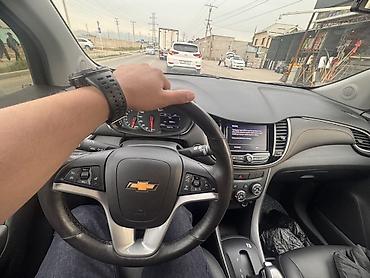 android avto: Chevrolet Trax: 2021 г., 1.4 л, Автомат, Бензин, Кроссовер — 4