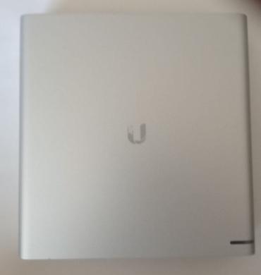 Modemlər və şəbəkə avadanlıqları: Ubiquiti UniFi Cloud Key Gen2 Plus (UCK-G2-PLUS) Ubiquiti UniFi Cloud — 2