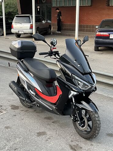 скутер в рассрочку: Скутер Suzuki, 50 куб. см, Бензин, Б/у, В рассрочку