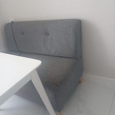 Mebel: Kuxna masa dəsti TECILI satılır.1 masa,divan və 2 stul.Hamisi birlikdə — 4
