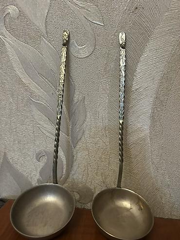 Qab-qacaq və mətbəx ləvazimatları: Metaldan hazırlanmış 2 ədəd iri kepçe dəsti. - Material: tökmə metal — 1