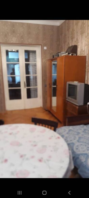 Uzunmüddətli kirayə mənzillər: Səbail rayonu,Azneft dairəsi yaxınlığında,6 nömrəli məktəbin — 6