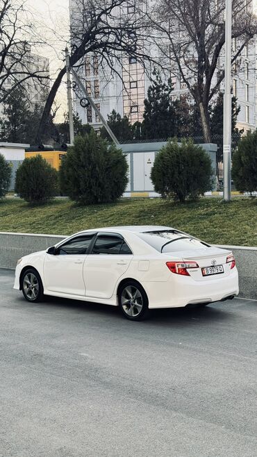 тоята вич: Toyota Camry: 2013 г., 2.5 л, Автомат, Бензин, Седан