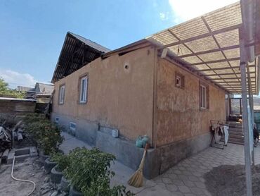 продаю дом бишкек квартира: Дом, 130 м², 8 комнат, Агентство недвижимости, Косметический ремонт