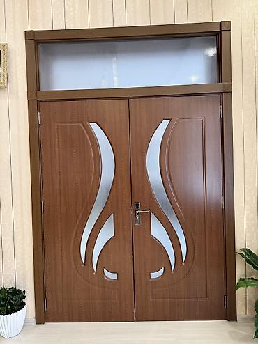 zal qapıları: Qapilar səliqəli və az istifadə olunub . Binə qəsəbəsində yerləşir . 2 — 6
