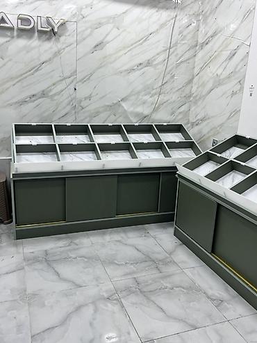vitrin stend: Mağaza üçün vitrinq və rəf dəsti Məhsul təsviri: - Mağazalarda — 2