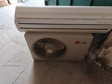 Ütülər və buxarlayıcılar: Kondisioner LG, 85-90 kv. m, Split sistem