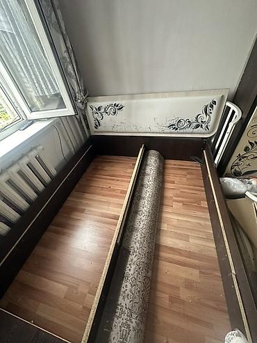 bunk bed: Срочно можно и на дрова Двуспальная кровать с высоким изголовьем и — 1