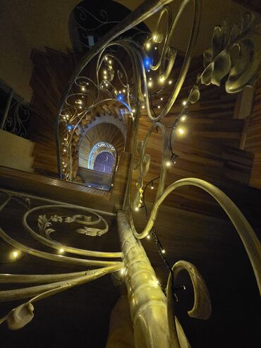 Pilləkən məhəccərləri: Yeni Pilləkən məhəccəri, Daş — 2